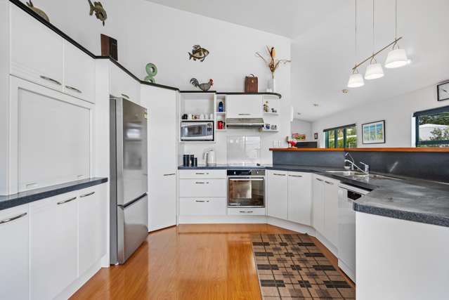 4 Ringer Avenue Matapouri_2