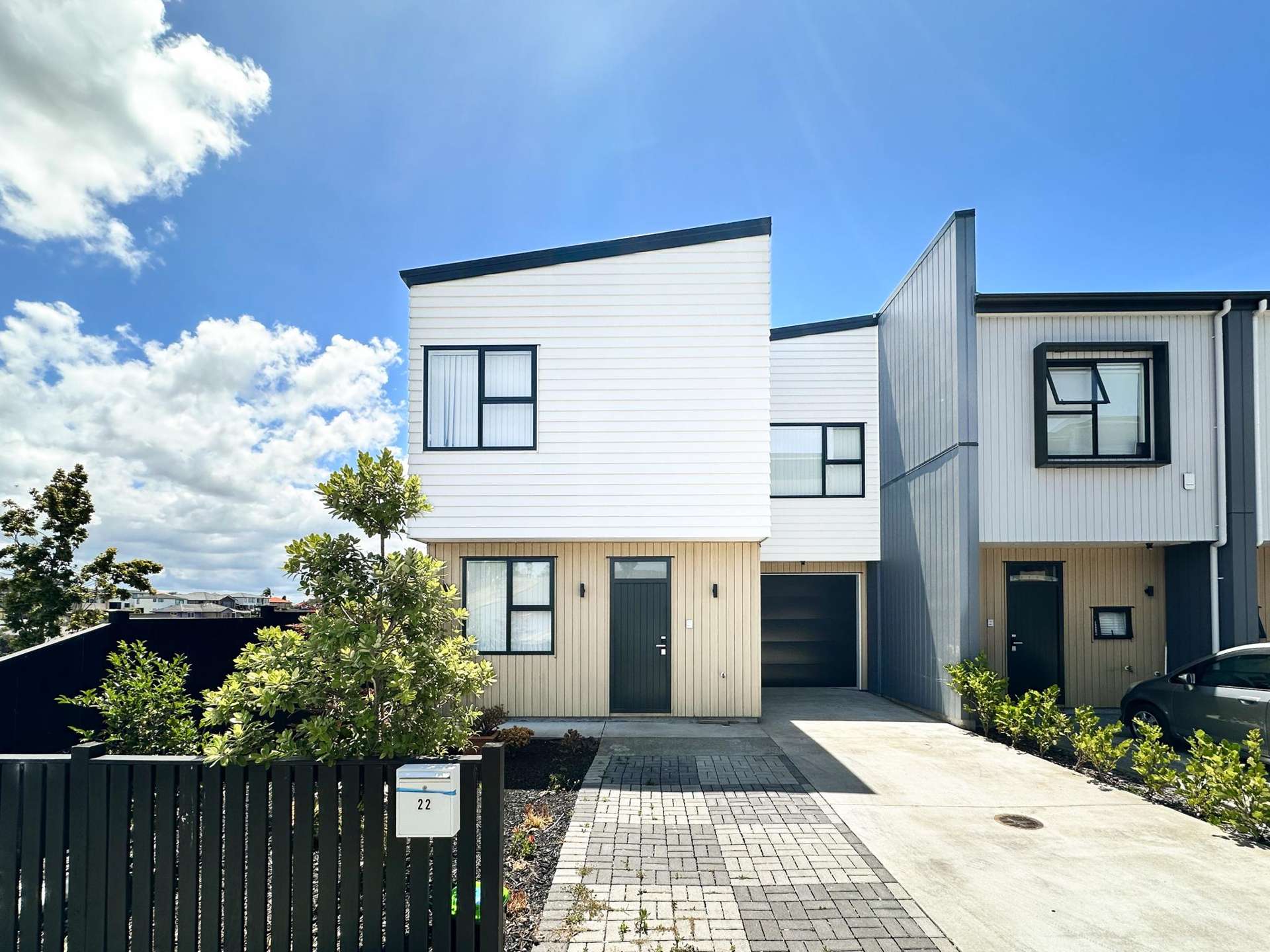 22 Heketara Way Massey_0