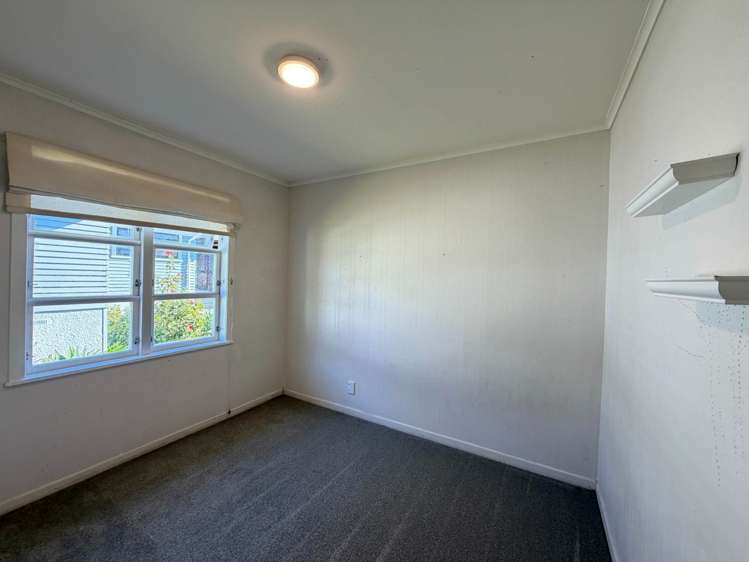 20 Bond Crescent Forrest Hill_7
