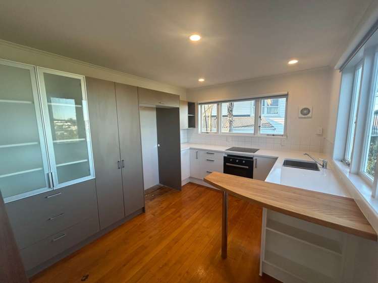 19 Jellicoe Road Murrays Bay_5