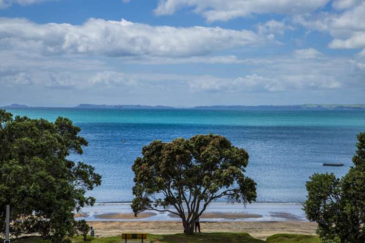 23/6 Beach Front Lane Browns Bay_7