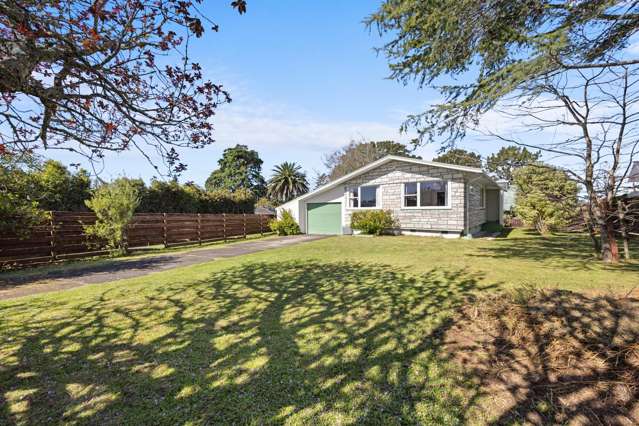 First Home on a Flat Freehold 779m2!