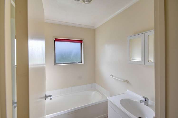 15 Lindsay Road Caversham_9