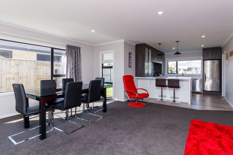 75 Pharazyn Street Feilding_11