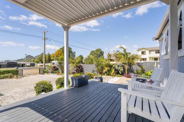 Comfort inside, space outside, and sleepouts for guests