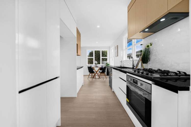 51 Myers Road Manurewa East_12