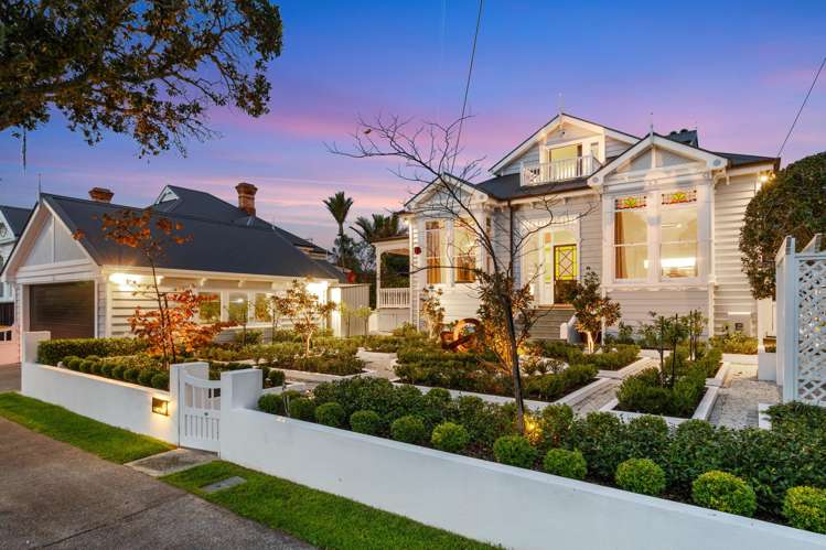 6 Russell Street Stanley Point_42