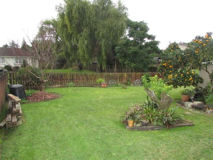 29 Taylor Avenue Paeroa_17