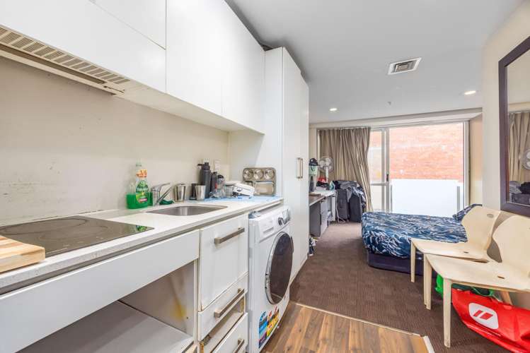 604/10 Waterloo Quadrant Auckland Central_2