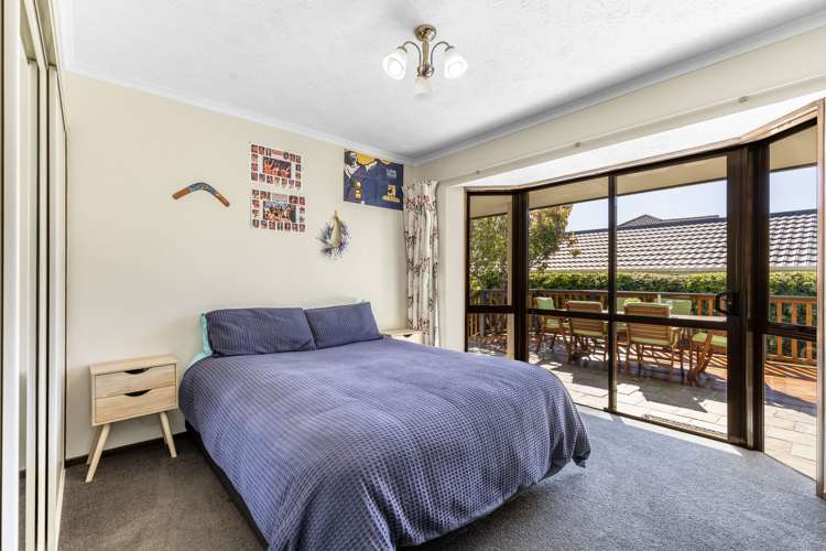 720 Queens Drive Waikiwi_10