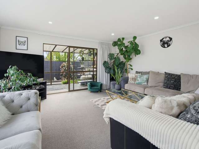 2/244 Main North Road Redwood_2
