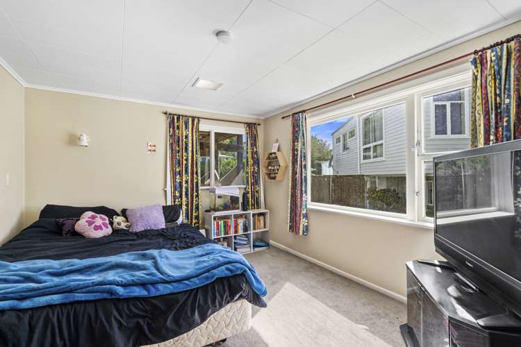 38 Larsen Crescent Tawa_9