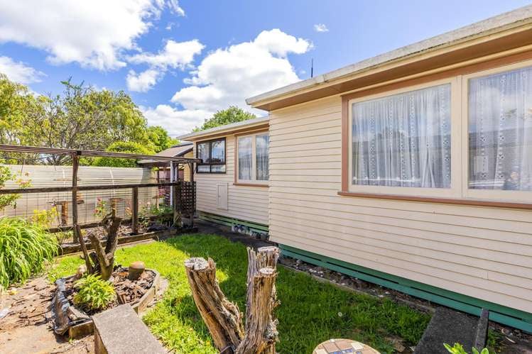 47 Te Rangitautahanga Road Turangi_11