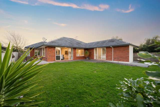 Botany College Zone Single Level on 600sqm