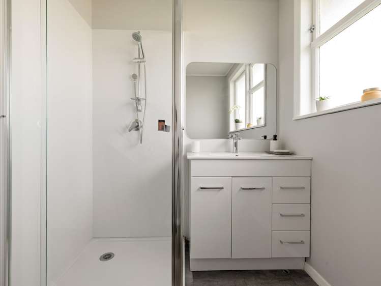 2 Yeats Crescent Fairfield_16