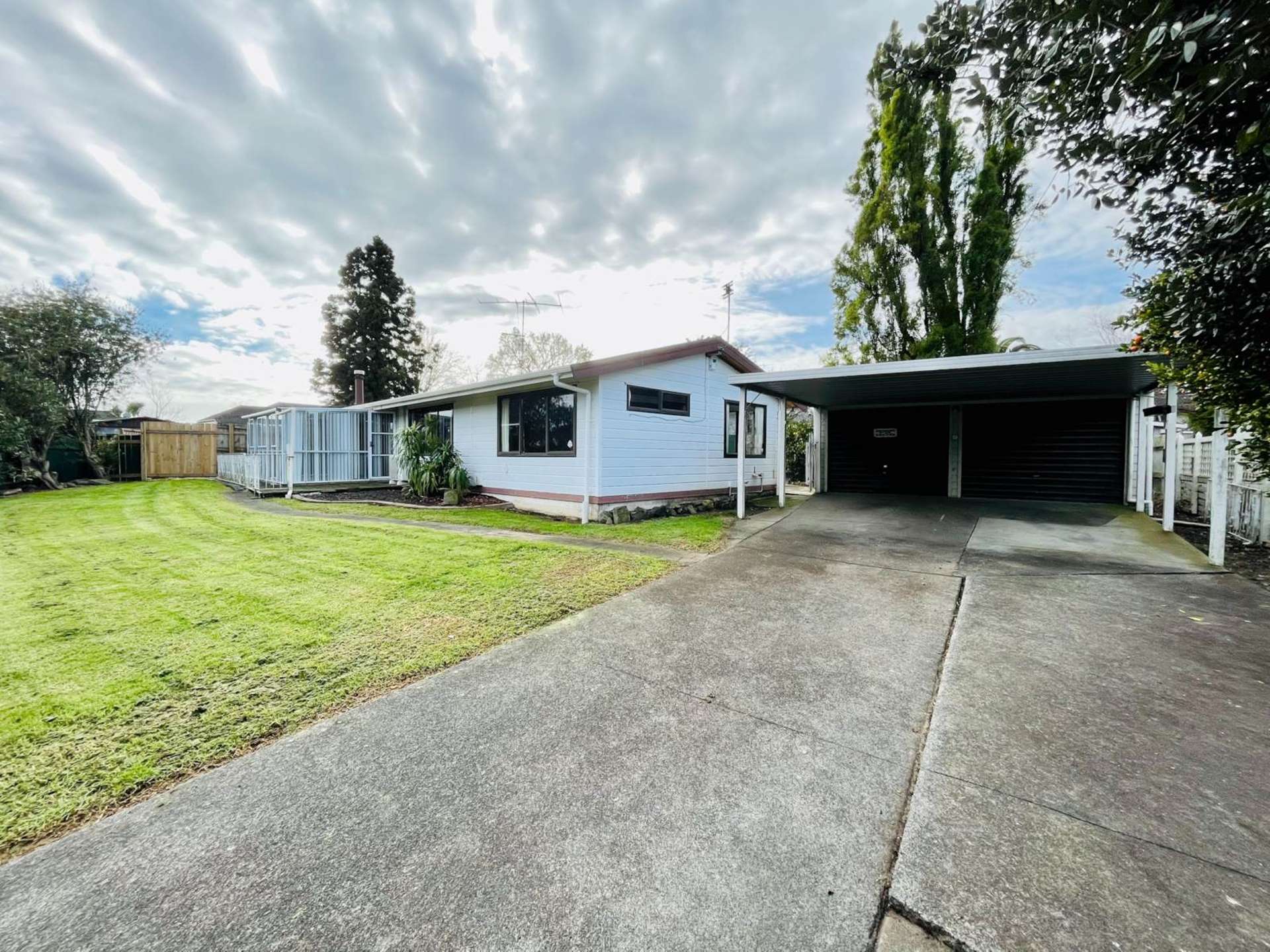 6 Chantal Place Red Hill_0