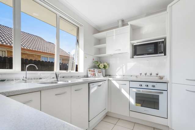 11 Fernbrook Close Burswood_2