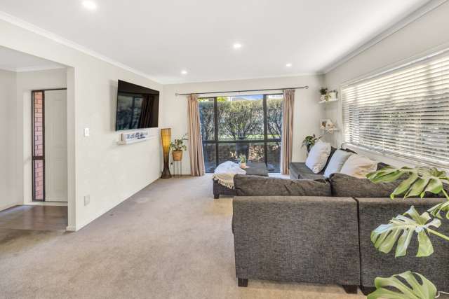 4 Bridgefield Crescent Flat Bush_4