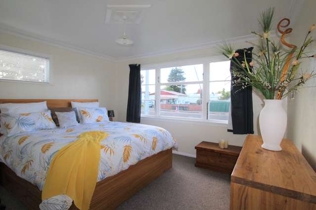 1 Huia Street Pahiatua_3