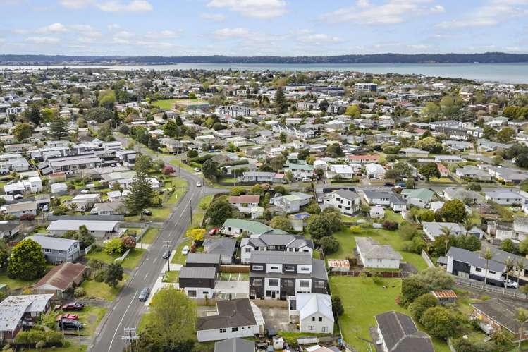 61 Gloria Avenue Te Atatu Peninsula_35