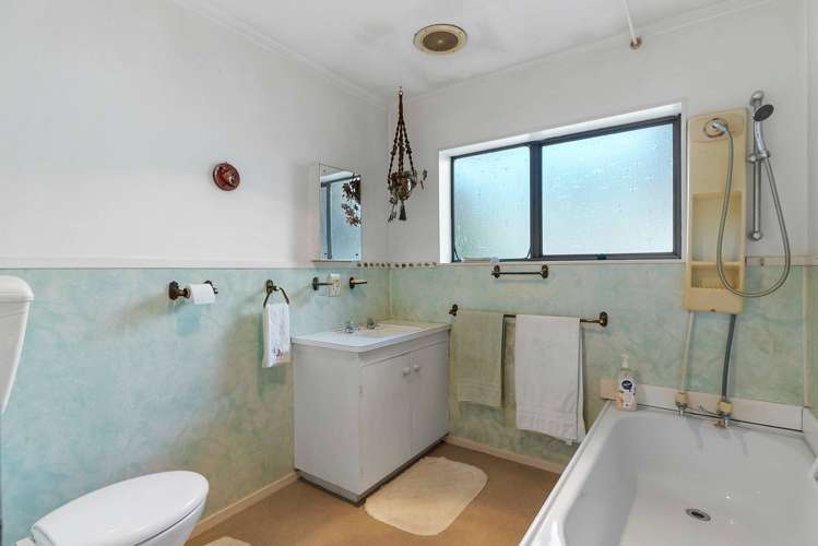 2/12 Sherie Place Howick_12