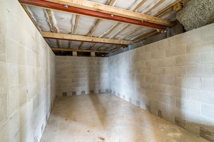 17 Glendevon Place Vauxhall_15