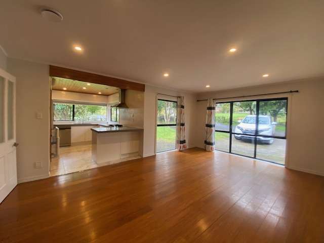 40 Gracechurch Drive 10673_3