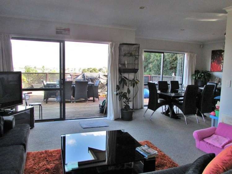 303b Fenton Street Thames_12