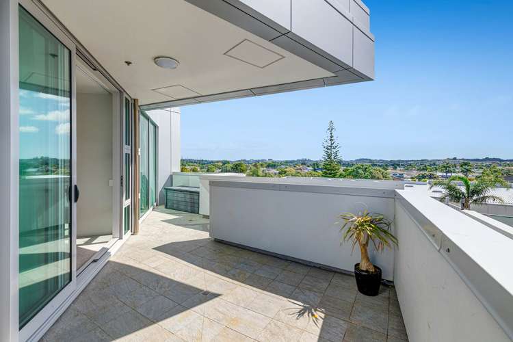 409/11 Tamariki Avenue Orewa_14