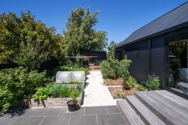 108 Tomes Road Saint Albans_17