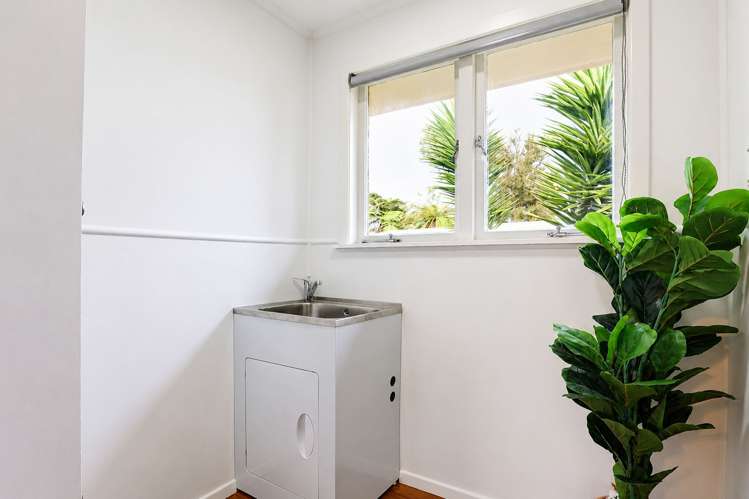35 Coleridge Drive Enderley_17