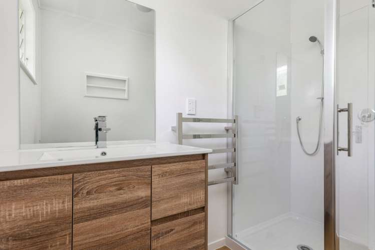 1/116 Richardson Road Mount Albert_16