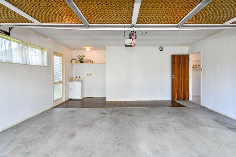 2/4 Sunshine Place Papakura_11