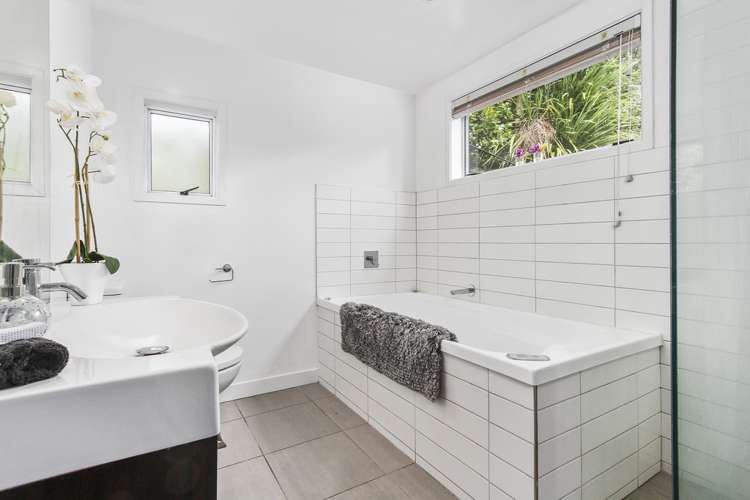67 Park Road Titirangi_13