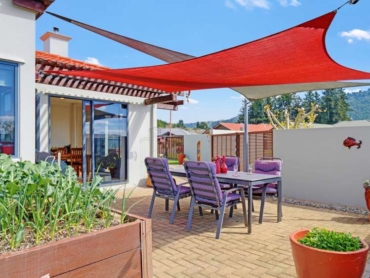 15 Edward Payton Grove Pukehangi_7