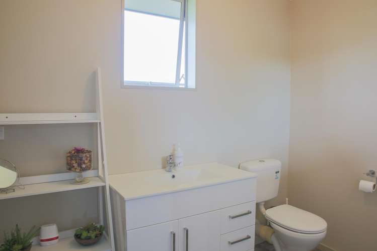 166 Wilcox Road Seaward Bush_33