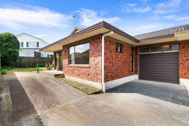 2/162 Prince Regent Drive Farm Cove_3