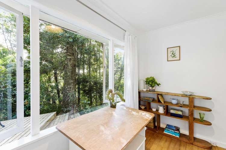 81 Scenic Drive Titirangi_10