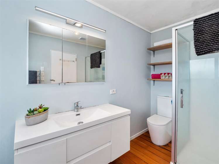 37 Poike Road Hairini_15