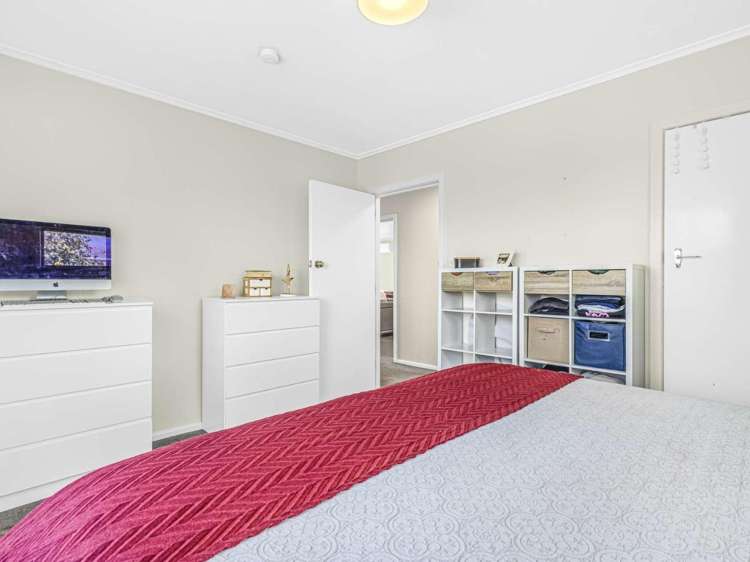 12 Hitchings Avenue Onekawa_15