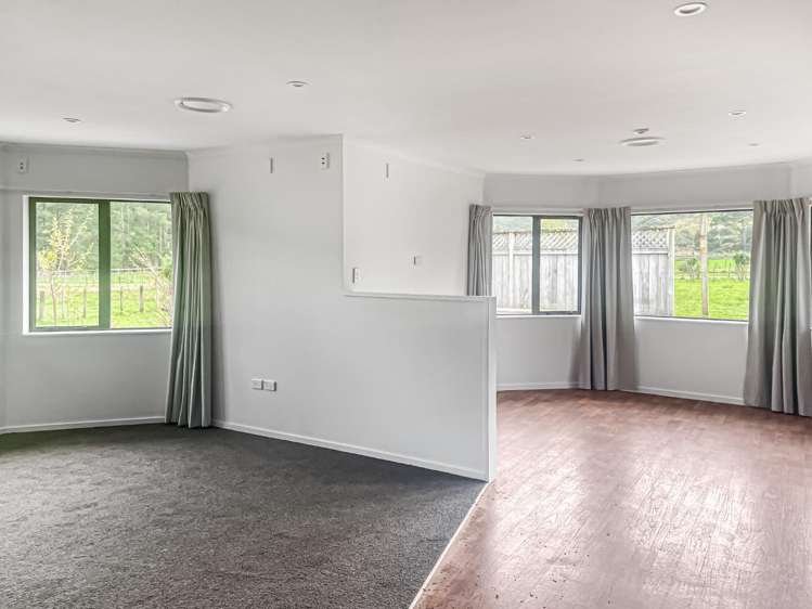 150 Upper Fitzherbert Road 10629_3