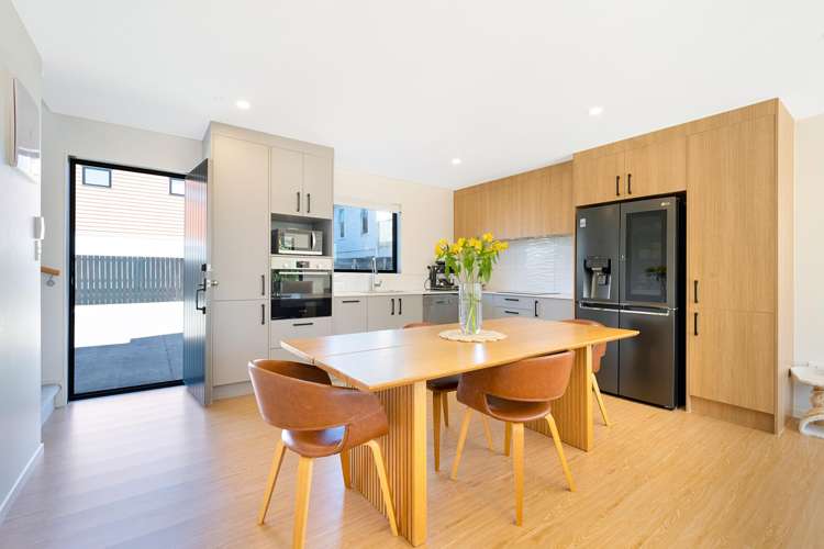 1/17 Rewarewa Road Te Atatu Peninsula_7