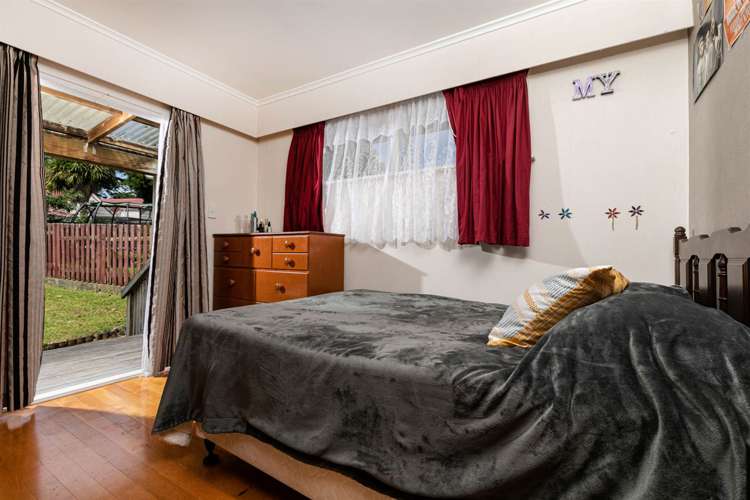 17 Divich Avenue Te Atatu South_10