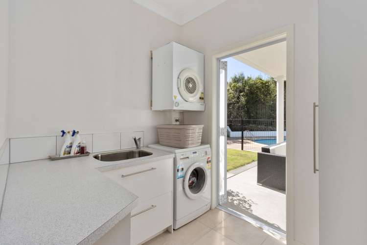 115 Kent Terrace Taradale_15