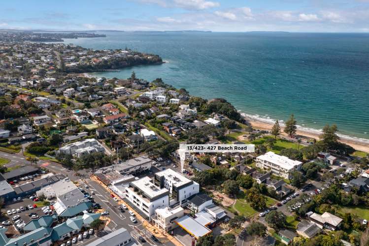 13/423-427 Beach Road_0