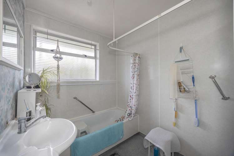 48 Stuart Street Holmes Hill_11