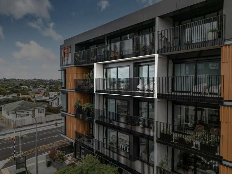 303/2 Miller Street Point Chevalier_8