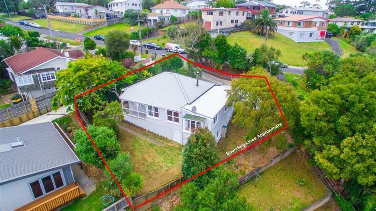 9 Coroglen Avenue Birkenhead_18