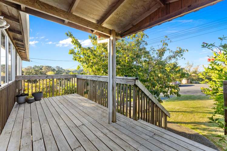 6 Seatoun Avenue Leigh_15