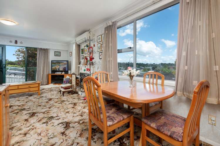 4 Jonathon Street Brookfield_4